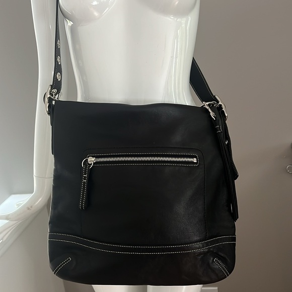 Coach Smooth Black Leather D06S-1414 Large Shoulder Crossbody Bag - Picture 3 of 12